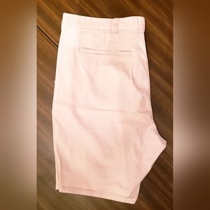 PacSun Men's Pearl Blush Straight Cut Mid Rise Flat Front Chino Shorts
